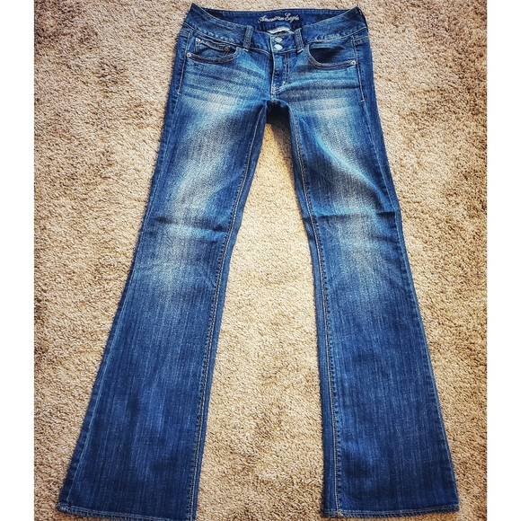 American Eagle Outfitters Denim - AE Artist Short Bootcut Short Jeans